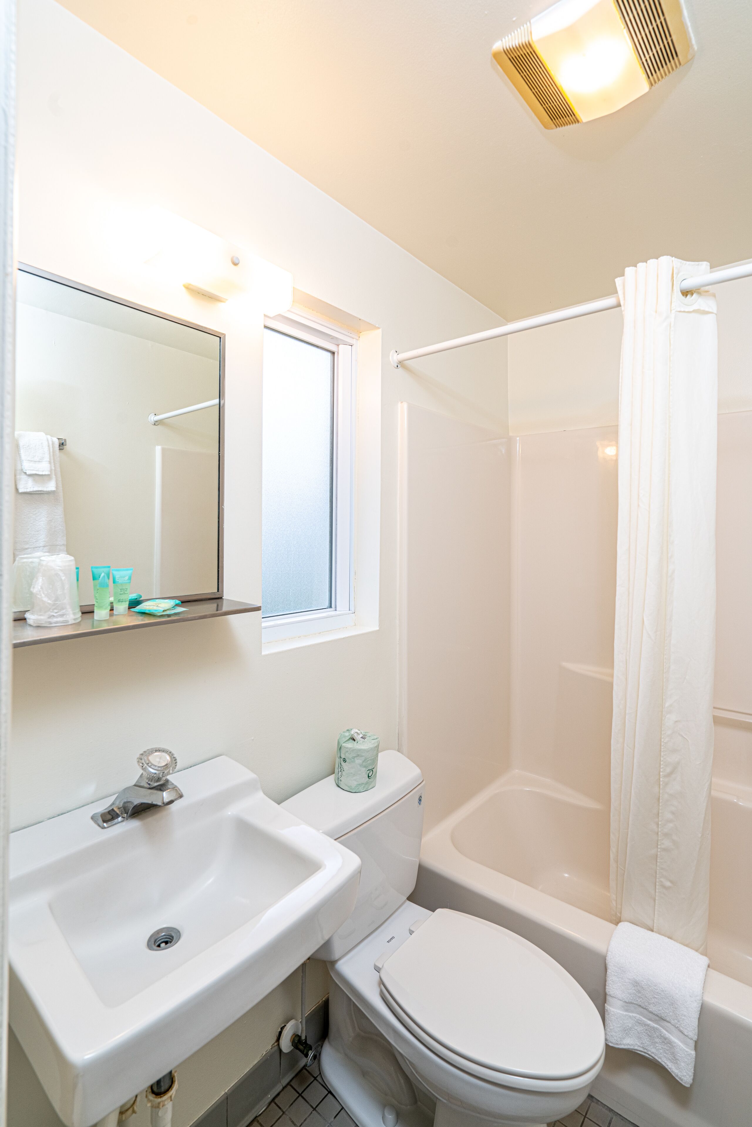 Photo - Anchorage Motel Inc.