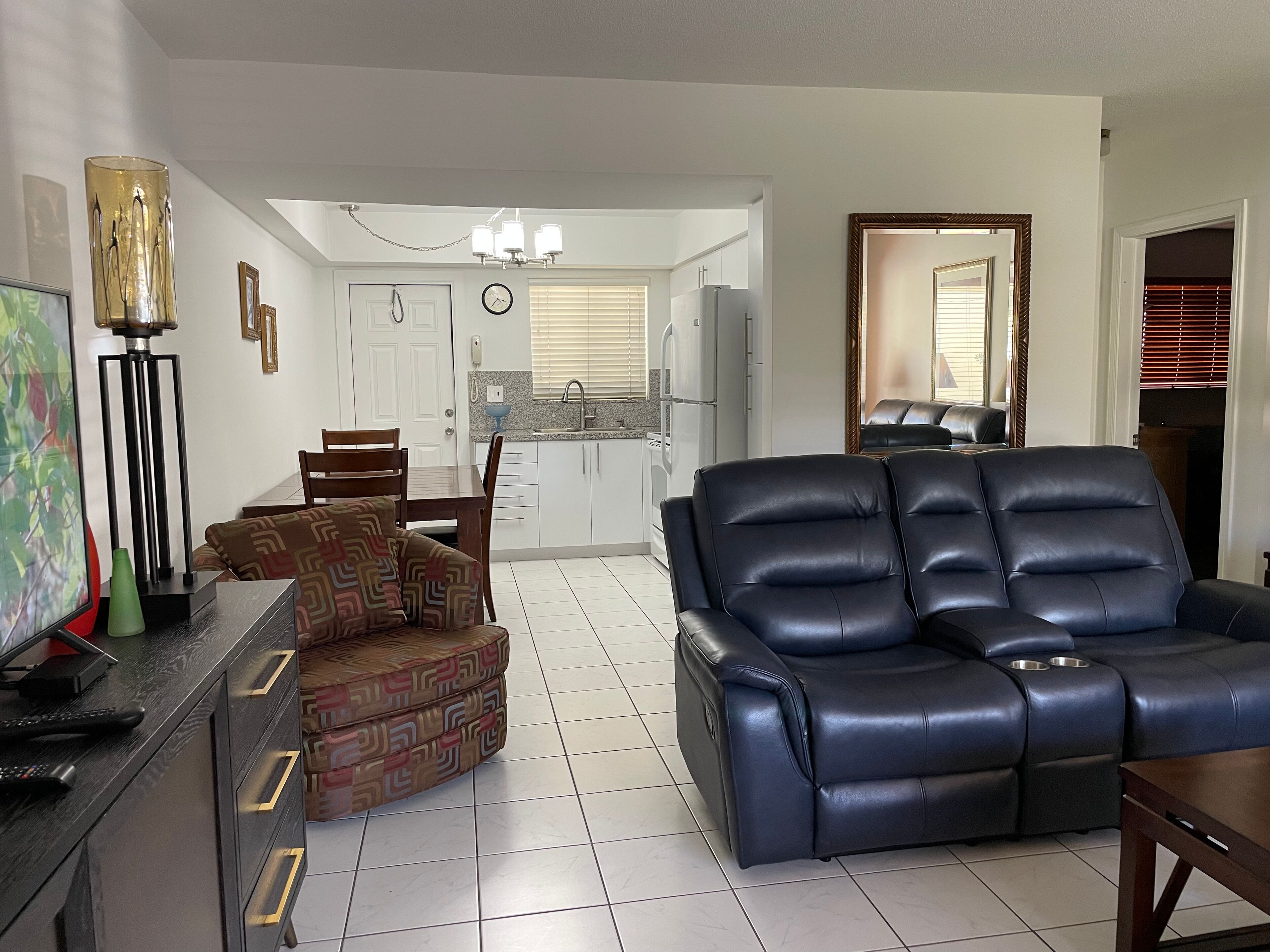 Superior Apartment | Living area | Flat-screen TV