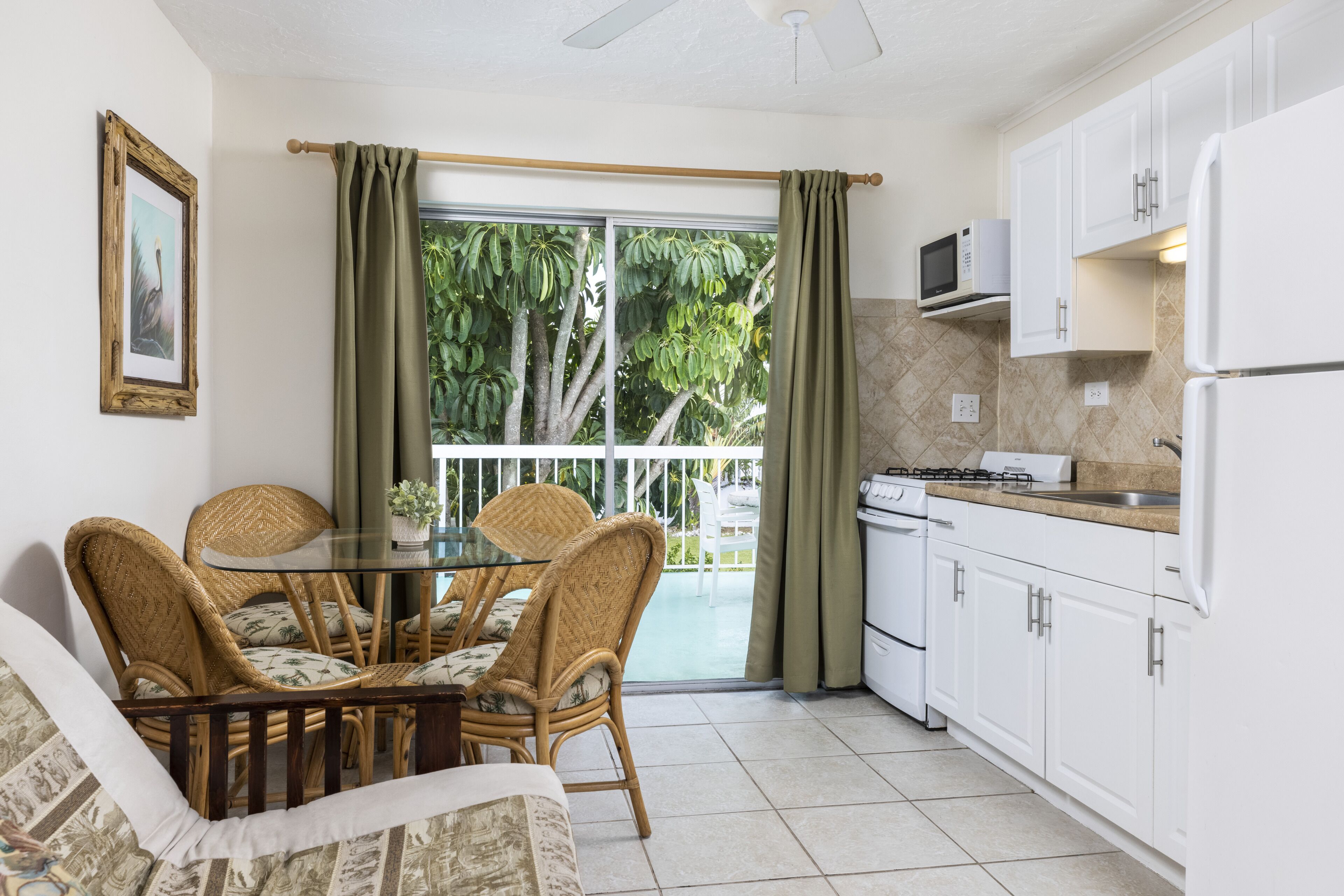 Superior Two Bedroom Suite | Private kitchen | Fridge, microwave, coffee/tea maker, toaster
