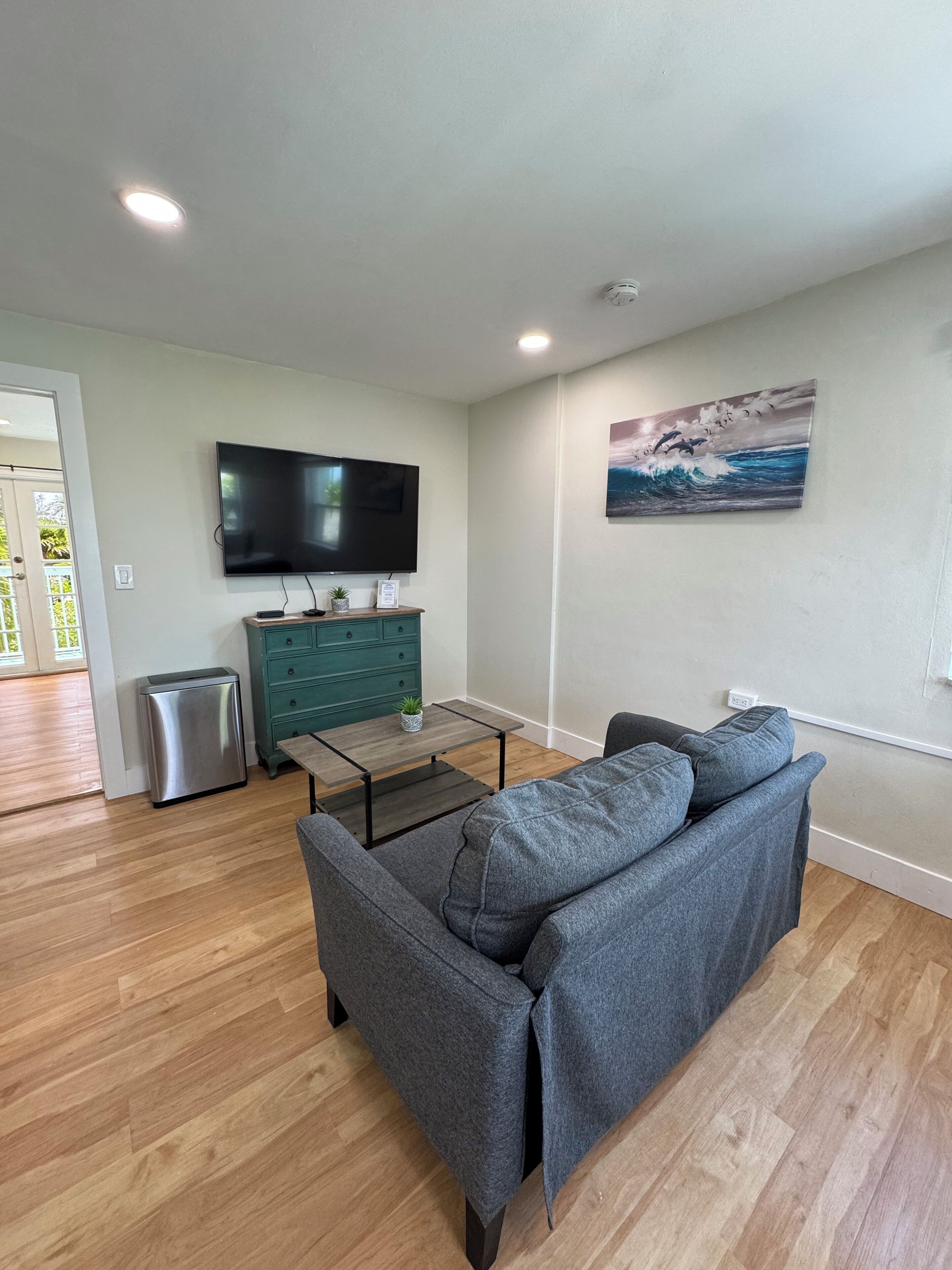 queen suite sea view | 2 bedrooms, iron/ironing board, free wifi, bed sheets