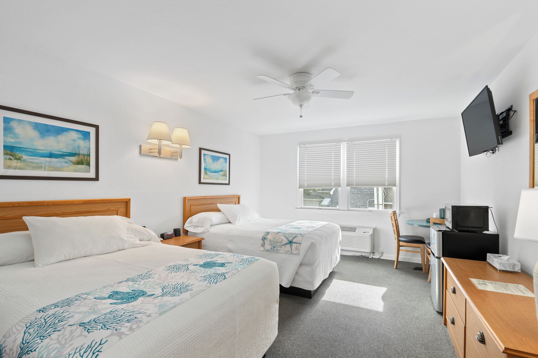 Standard Room, 1 Bedroom, Non Smoking (2nd Floor, Non-Harborfront, 2 Doubles)