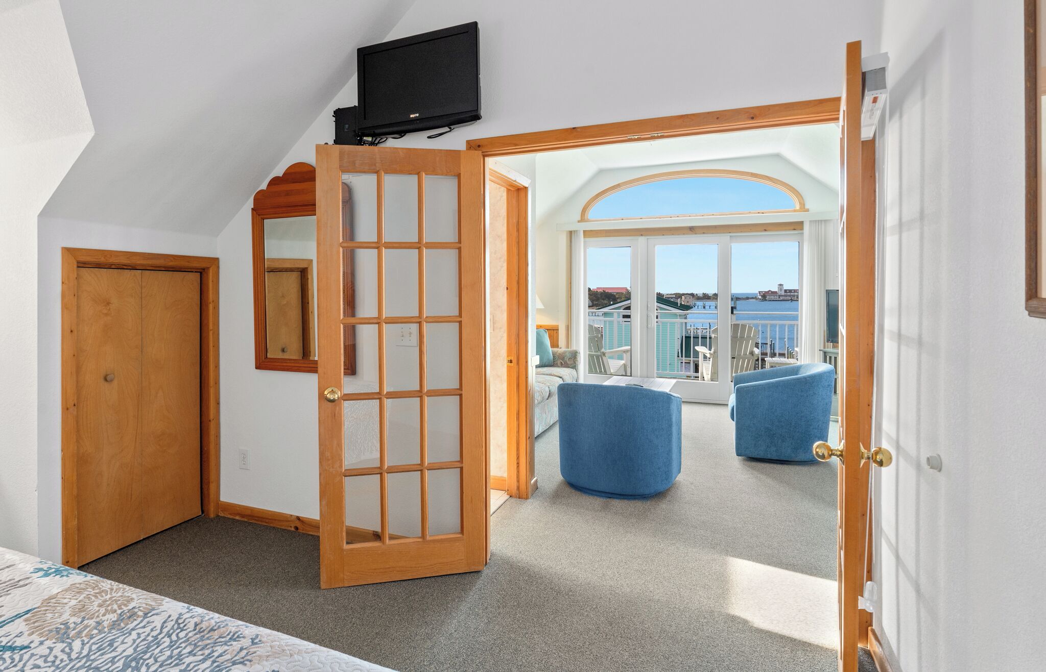Standard-Suite, 1 Schlafzimmer, Nichtraucher (Suite 305, Private Deck, Harbor Front) | Pillowtop-Betten, schallisolierte Zimmer, kostenloses WLAN, Bettwäsche