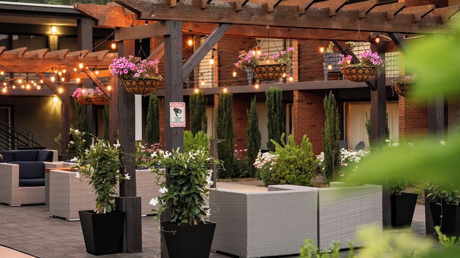 The Beaucatcher – A Boutique Motel