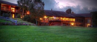 Lakewoods Resort & Lodge