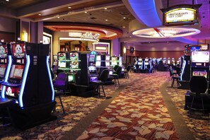 Casino - Four Winds Casino Resort – New Buffalo (New Buffalo)