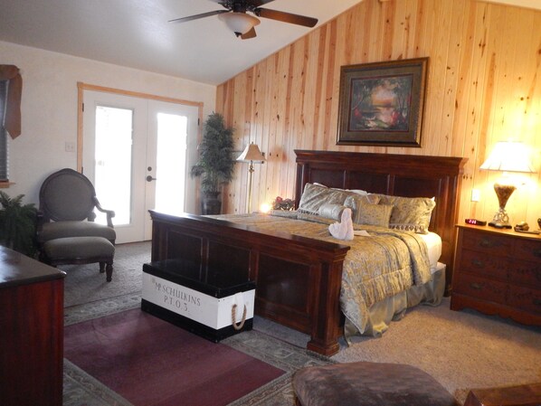 ลักซ์ชัวรี่คอทเทจ, 3 ห้องนอน, อ่างน้ำร้อน, วิวรีสอร์ท