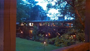 ด้านหน้าที่พัก