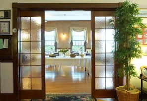 含每日歐陸早餐