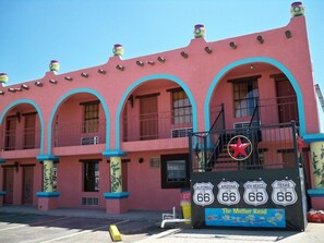 Exterior - Big Texan Motel (AMARILLO)