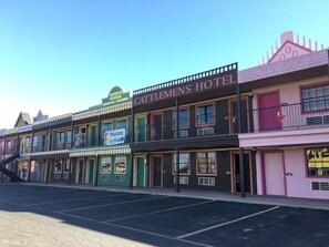 Exterior - Big Texan Motel (AMARILLO)