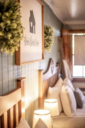 Interior - Big Texan Motel (AMARILLO)