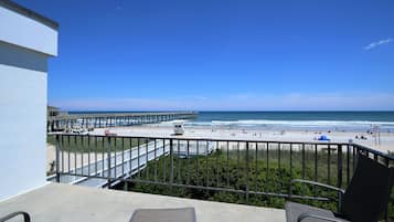 Ocean Front | Balcony