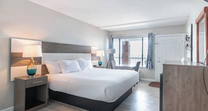 The Anchorage Inn and Marina