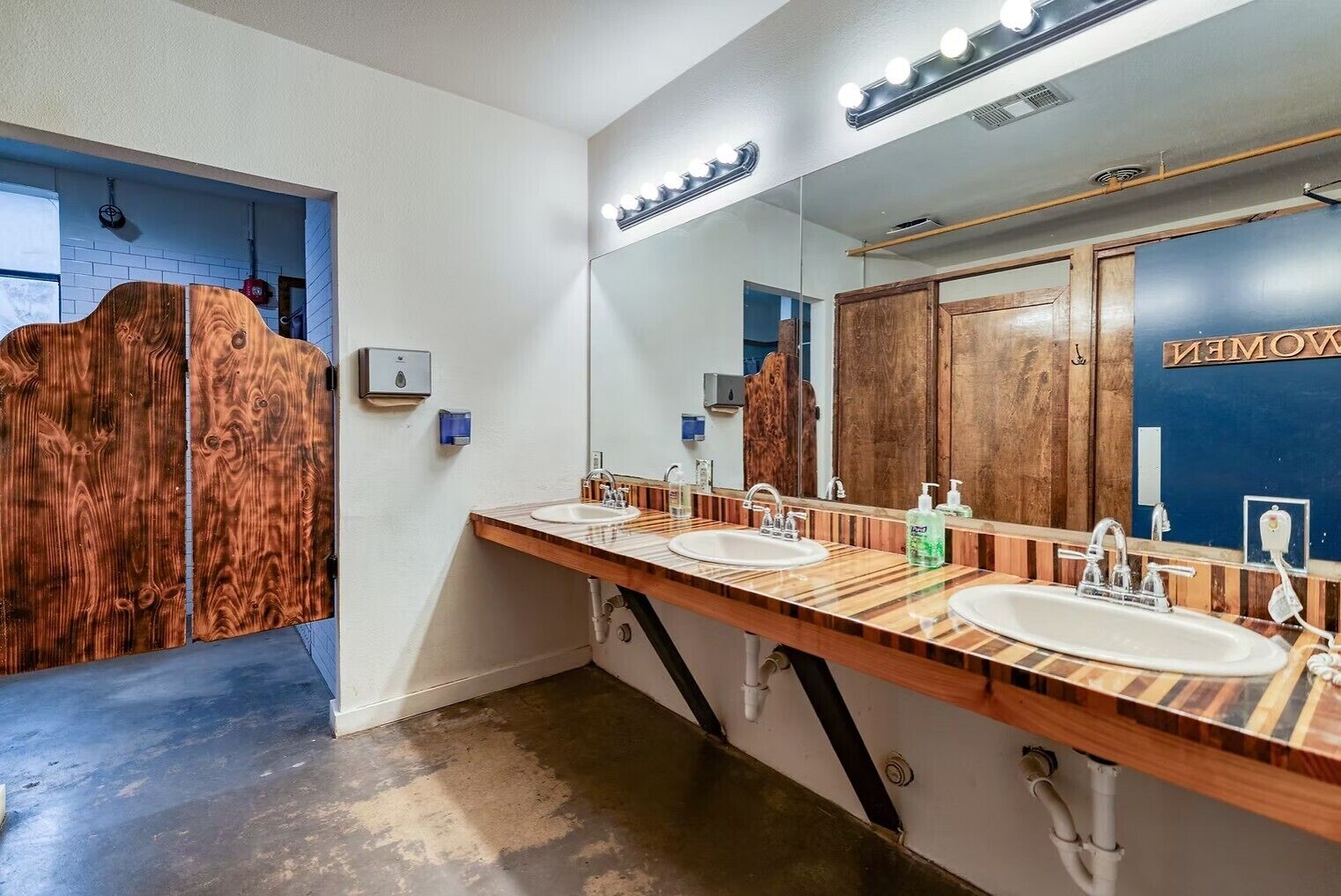 Foto - Firehouse Hostel