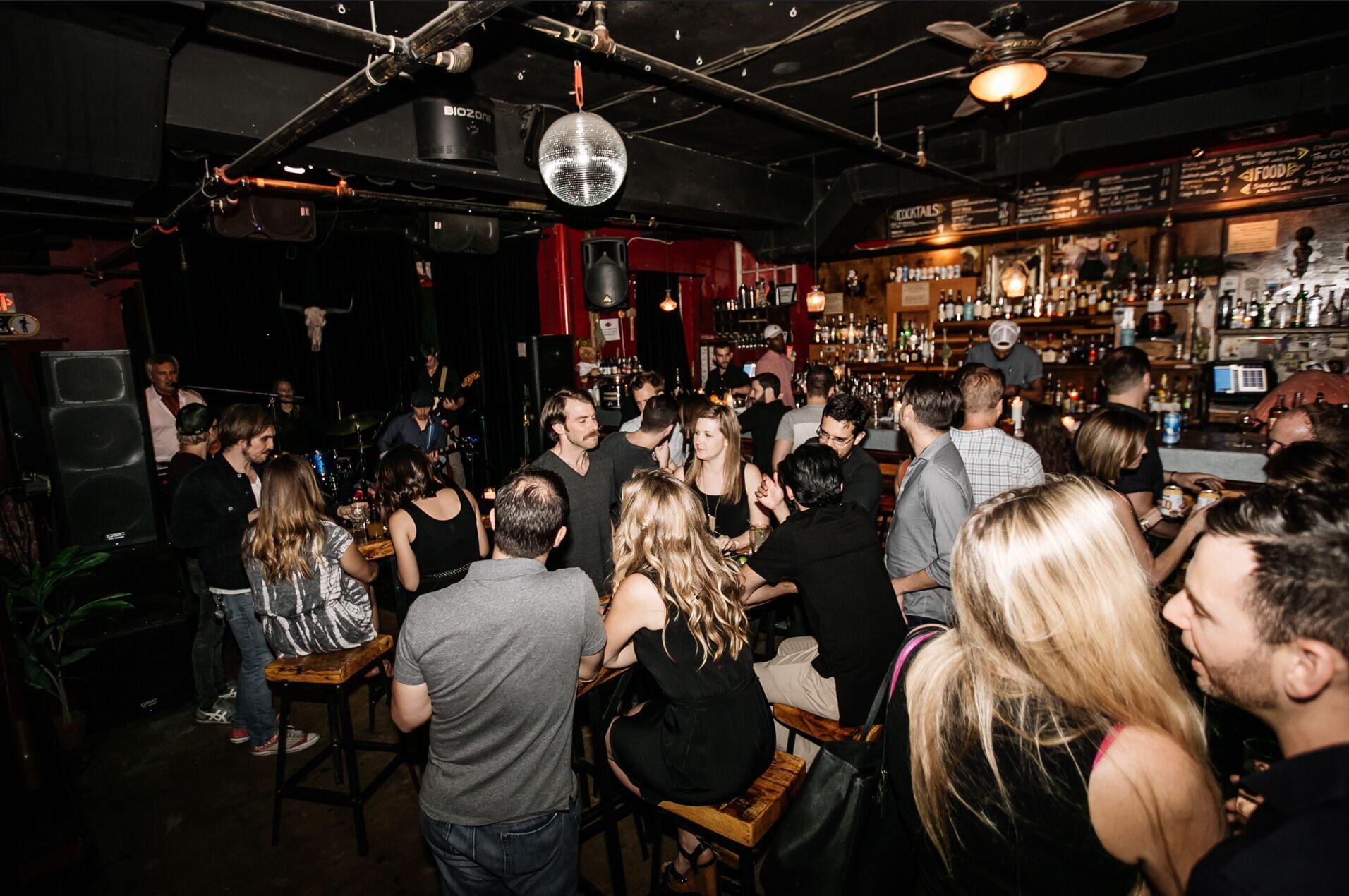 Photo - Firehouse Hostel & Lounge
