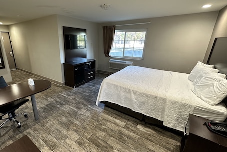Superior Room, 1 King Bed (Smoke Free) | Desk, iron/ironing board, free cribs/infant beds, free WiFi
