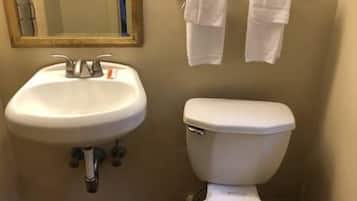 Shower, free toiletries, towels
