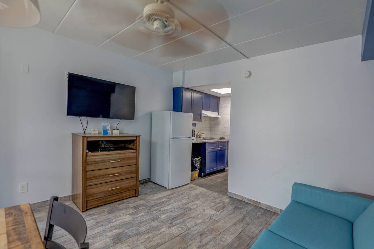 suite, multiple beds, kitchenette (smoke free, two rooms, efficiency) | desk, blackout curtains, iron/ironing board, free wifi