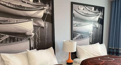 Super 8 by Wyndham Lindenhurst
