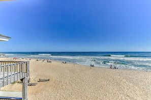 Beach nearby - Lighthouse View Oceanfront Lodging (Buxton)