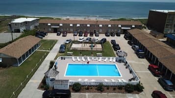 Cortinas blackout, Wi-Fi de cortesia, roupa de cama