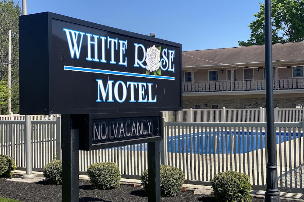White Rose Motel - Hershey