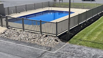 Piscina stagionale all'aperto