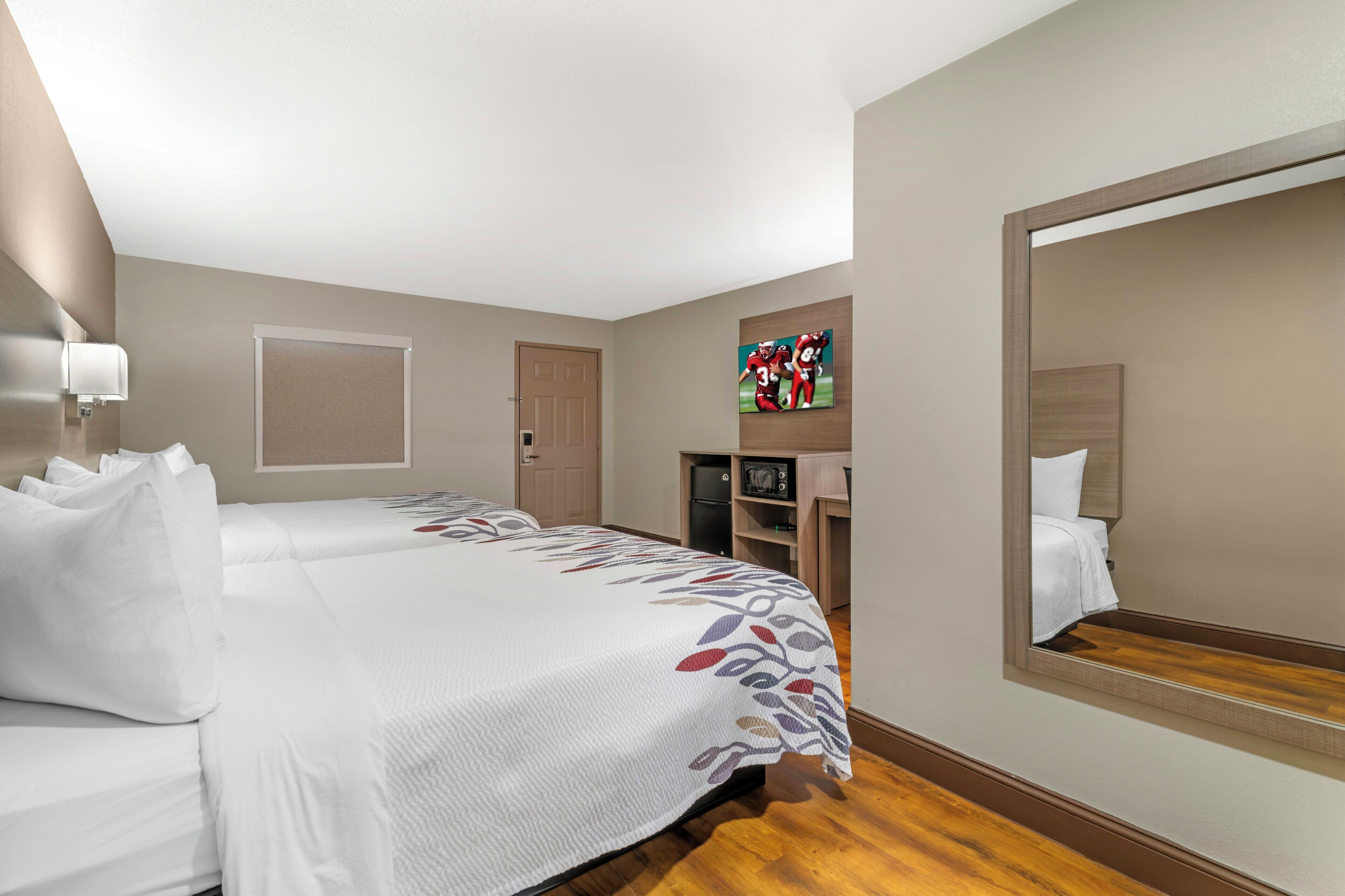 Desk, free WiFi, bed sheets