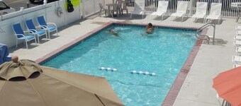 Sifting Sands Motel