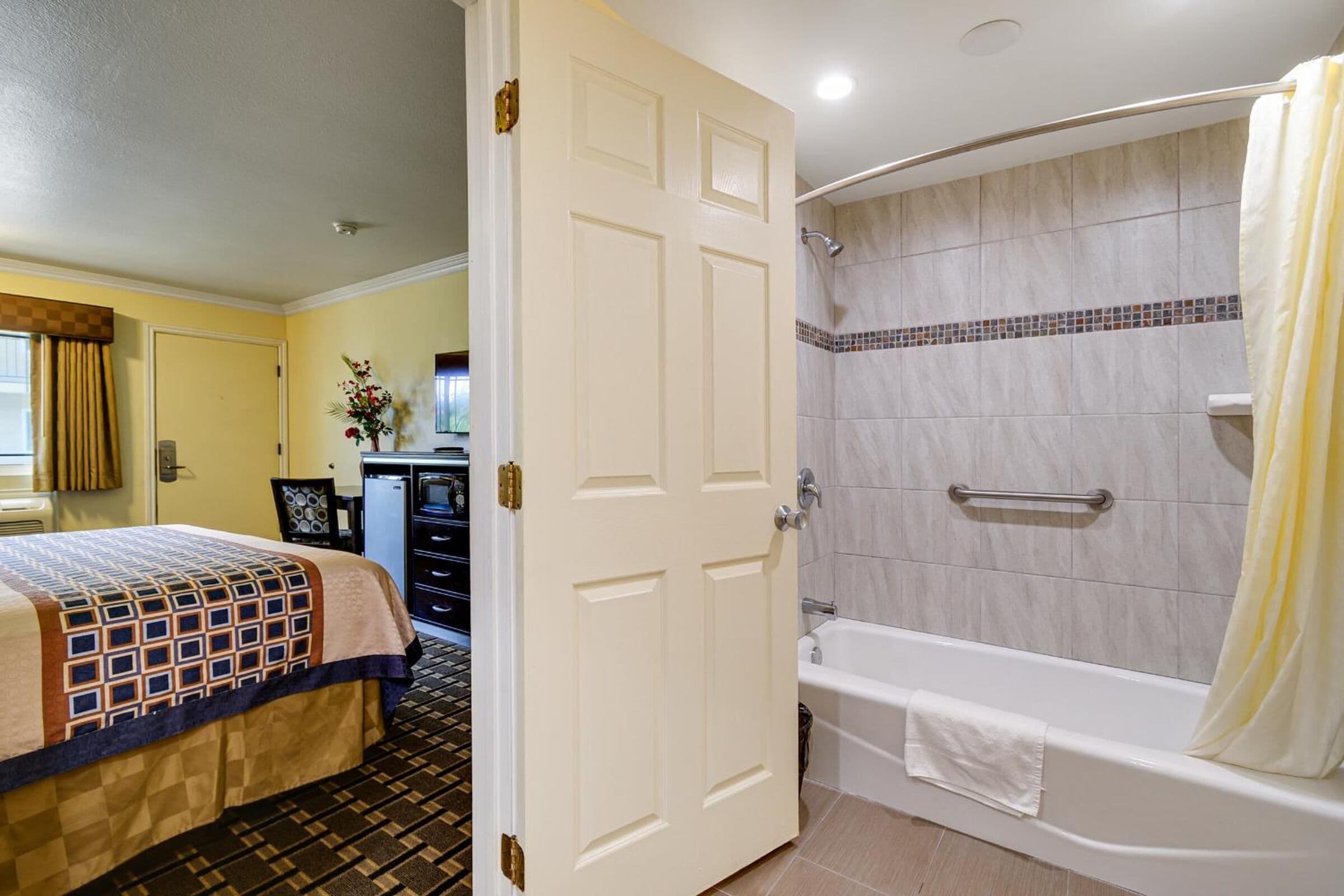 Desk, free WiFi, bed sheets