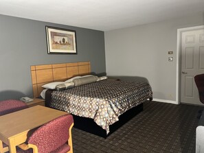 ตกแต่งพิเศษโดยเฉพาะ, เตารีด/โต๊ะรีดผ้า, Wi-Fi ฟรี, ผ้าปูที่นอน