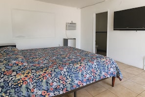 Basic-Zimmer, 1 Doppelbett, Raucher | Kostenloses WLAN, Bettwäsche