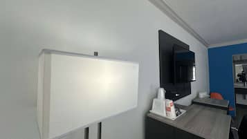 Room, 2 Queen Beds, Non Smoking | Room amenity