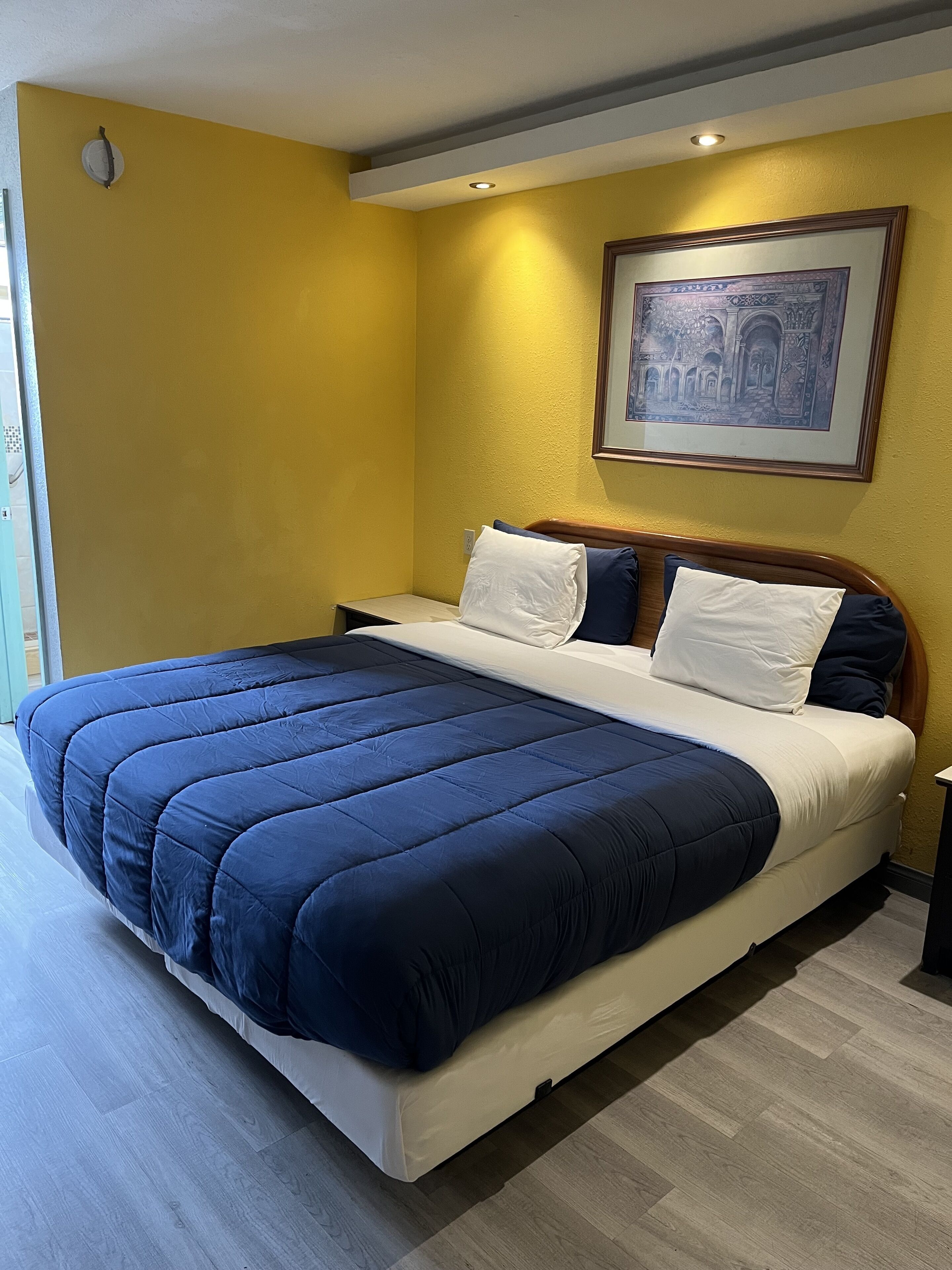 Wifi gratis y ropa de cama 