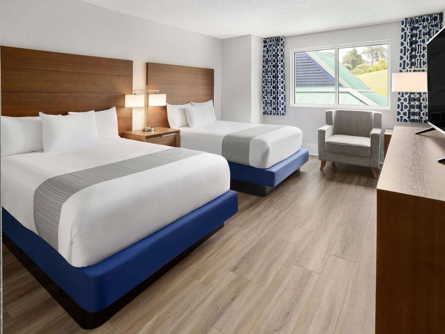 Habitación, 2 camas matrimoniales, con acceso para personas discapacitadas (Mobility ) | Ropa de cama de alta calidad, wifi gratis y ropa de cama