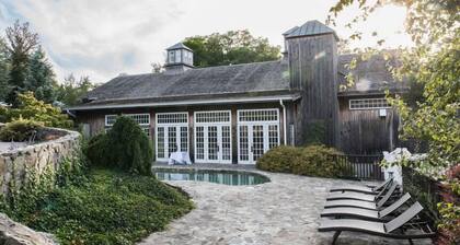 The Red Lion Inn Resort 1704