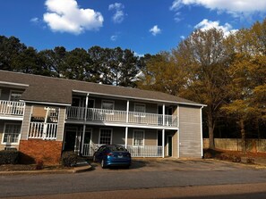 Exterior - Plantation Oaks Suites & Inn Millington (Millington)