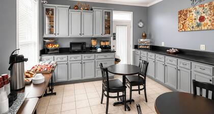 Plantation Oaks Suites & Inn Millington