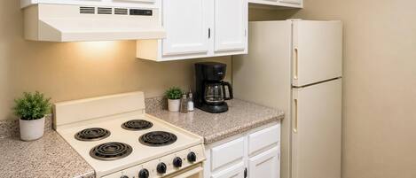 Suite, 2 Bedrooms, Kitchenette | Private kitchenette
