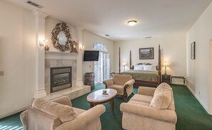 Luxury Double Room, Ensuite (Bridalveil - 207) | Lounge