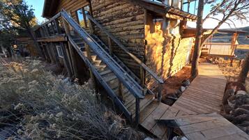 Svit Standard - 1 queensize-säng med bäddsoffa - terrass - utsikt mot bergen (9) | Terrass/Patio