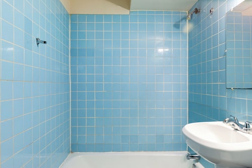 Best Motel By OYO Chicago I-90