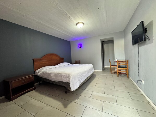 Bureau, draps fournis