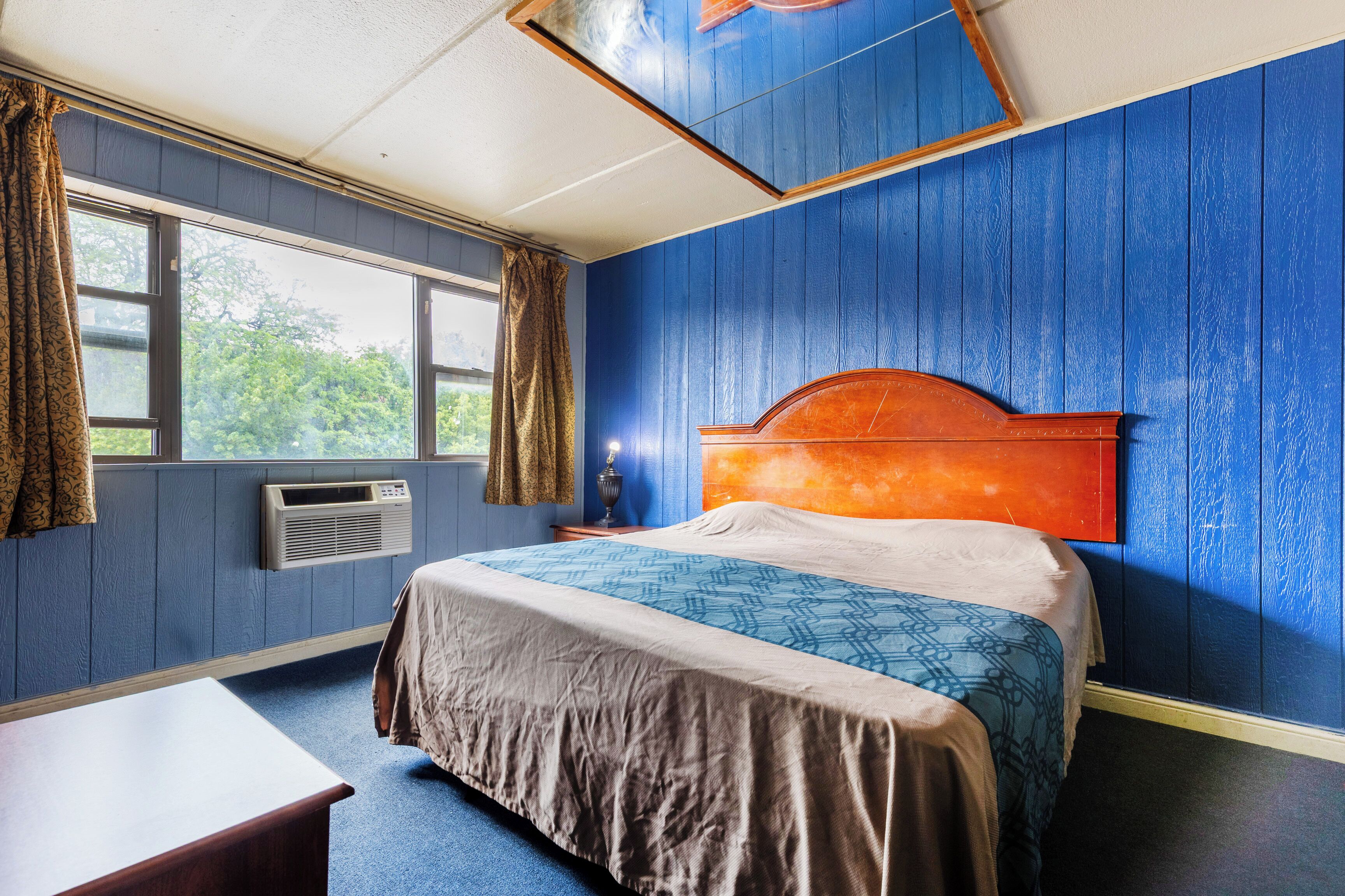 Työpöytä, vuodevaatteet