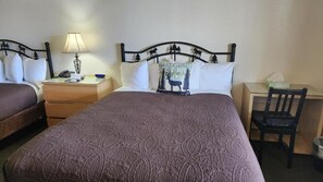 Deluxe Double Room, 2 Queen Beds, Non Smoking | Iron/ironing board, free WiFi, wheelchair access - Antlers Inn (Chester)