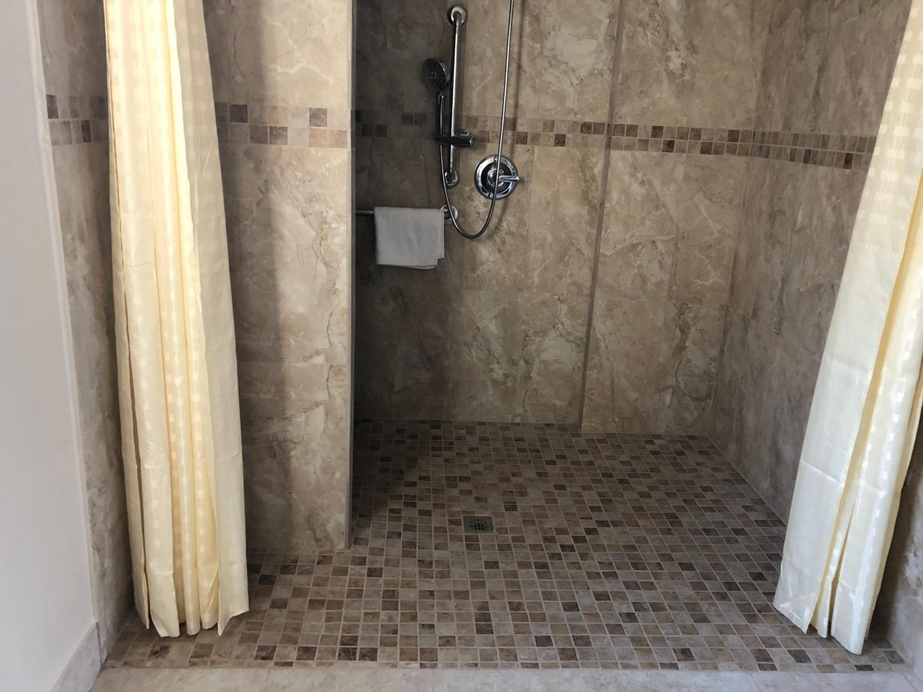 Towels, soap, shampoo, toilet paper