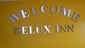 Reception - Deluxe INN (Irving)