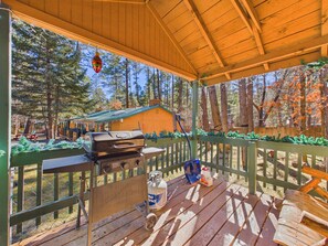 Cherry Tree | View from room - Whispering Pine Cabins (Ruidoso)