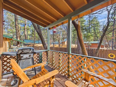 Whispering Pine Cabins