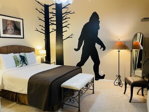 Luxury Double Room, Ensuite (Room 07) | 1 bedroom - North Cascades Inn (Marblemount)